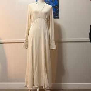 Banana Republic satin classic Elegant Cream Maxi tall Dress